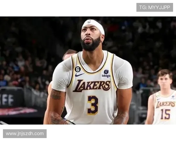 安东尼戴维斯带领球队重返巅峰探寻湖人新赛季崛起之路 安东尼戴维斯带领球队重返巅峰探寻湖人新赛季崛起之路