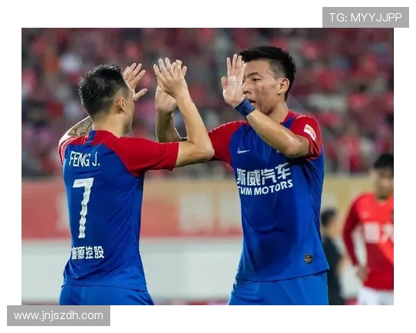 聚焦当代足球运动员成长道路与竞技精神及职业发展趋势全面解析