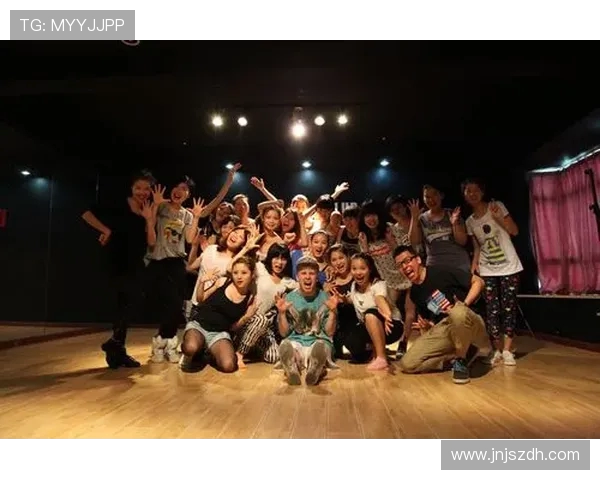 张丽独家分享街舞心得与技巧助你轻松掌握舞蹈魅力与节奏感