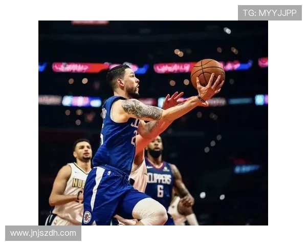 俄克拉荷马城雷霆迎战强敌 全力出击争夺季后赛席位 俄克拉荷马城雷霆迎战强敌 全力出击争夺季后赛席位